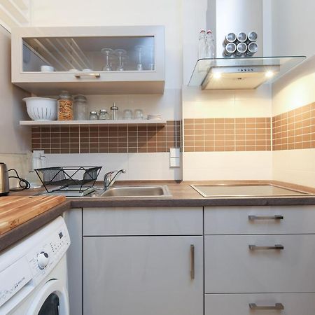 4 Personen Altbau Nahe Kurfuerstendamm - Macbeth Berlim Exterior foto